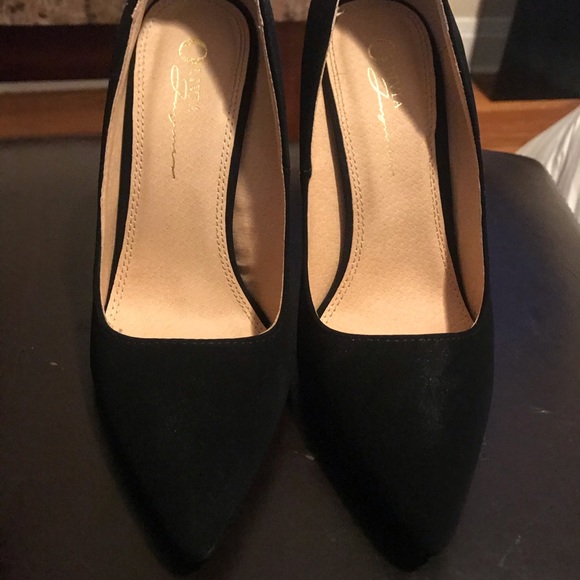 Heels - Picture 6 of 6